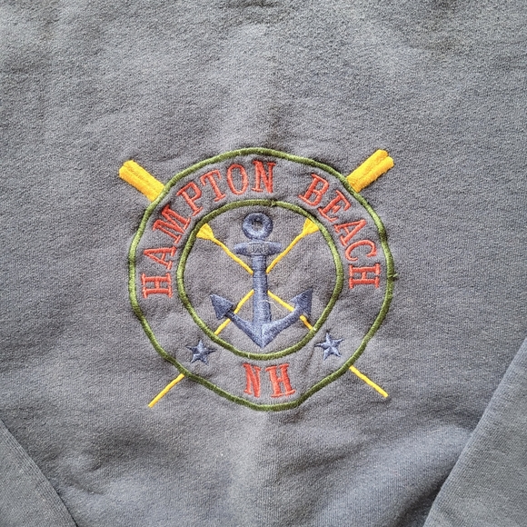 Vintage heavy fruit of the loom embroidered crew neck sweater - Picture 2 of 4